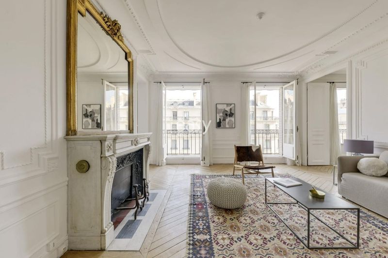 Haussmannian Apartment Available for Rent for Filming Purposes in Paris, France, Featuring Classic Parisian Architecture and Elegant Interiors